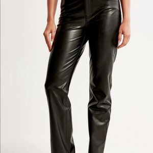 Vegan Leather 90s Straight Pant